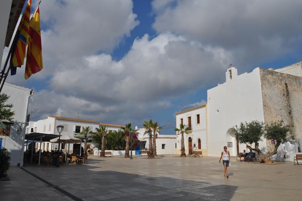 Viviendas Turisticas S'Estanyol La Savina  Exterior foto